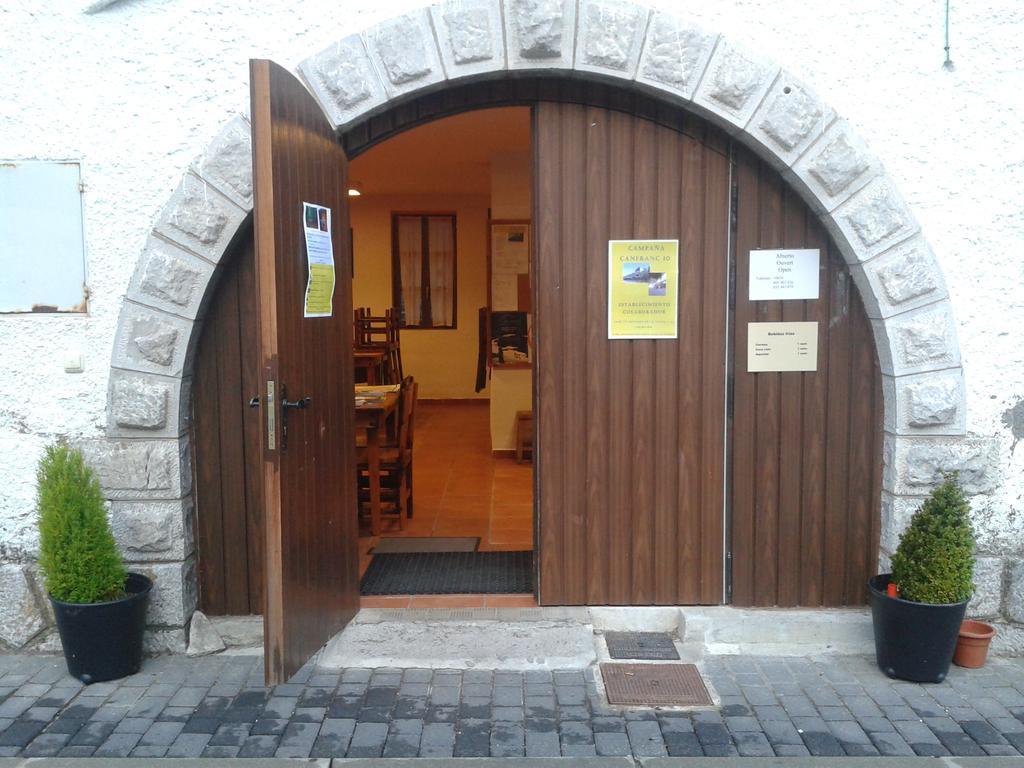 Albergue De Canfranc Estacion Exterior foto